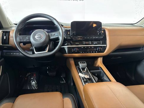 Used 2025 Nissan Pathfinder Platinum w/ Cargo Package FWD image 31