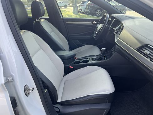 Used 2019 Volkswagen Jetta R-Line FWD image 27
