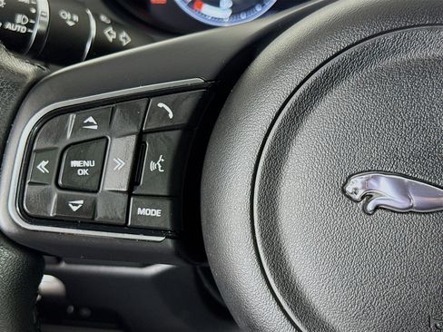 Used 2020 Jaguar E-PACE SE AWD/4WD image 11