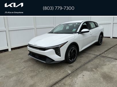 New 2025 Kia K4 EX