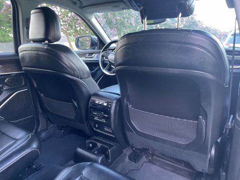 Used 2021 Jeep Grand Cherokee L Limited image 28