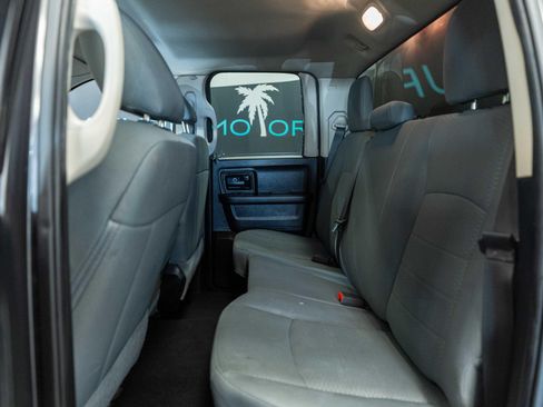 Used 2018 RAM 1500 Express RWD image 11