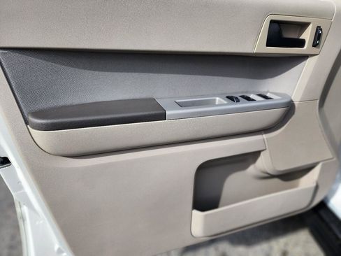 Used 2012 Ford Escape XLT image 12