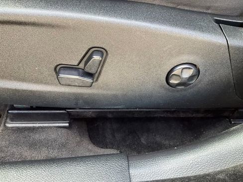 Used 2015 Dodge Charger SXT image 6