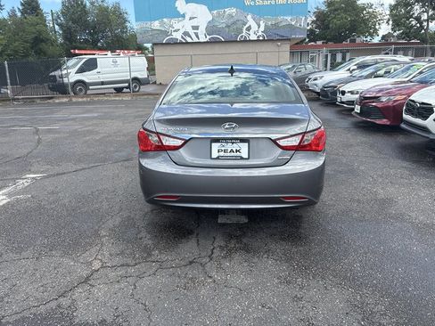 Used 2012 Hyundai Sonata FWD image 6