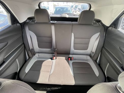 Used 2025 Chevrolet TrailBlazer LT image 38