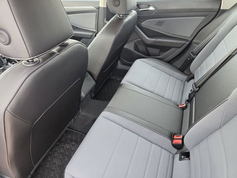 New 2026 Volkswagen Jetta SE FWD image 20