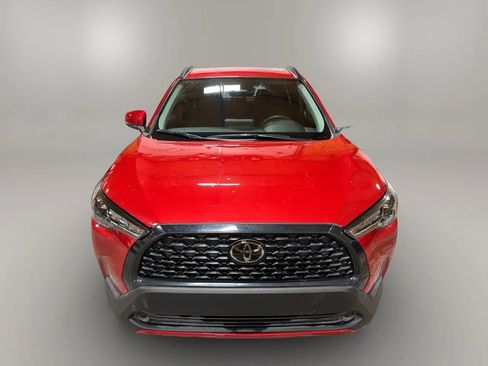 Used 2024 Toyota Corolla Cross LE image 12