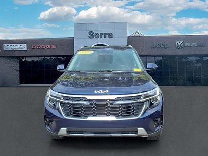 Used 2024 Kia Seltos EX