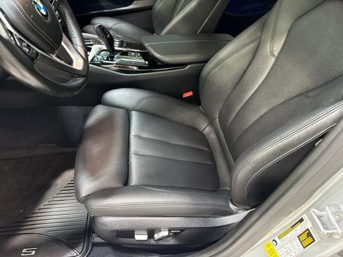 Used 2018 BMW 530i w/ Premium Package RWD image 22