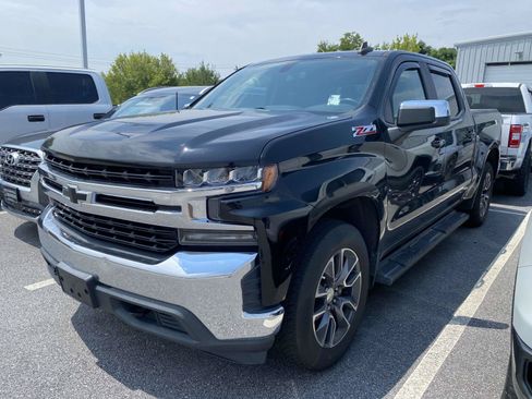 Used 2020 Chevrolet Silverado 1500 LT w/ All-Star Edition AWD/4WD image 3