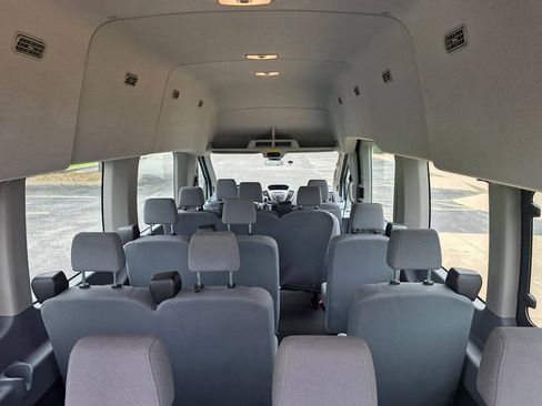 Used 2018 Ford Transit 350 XL RWD image 17