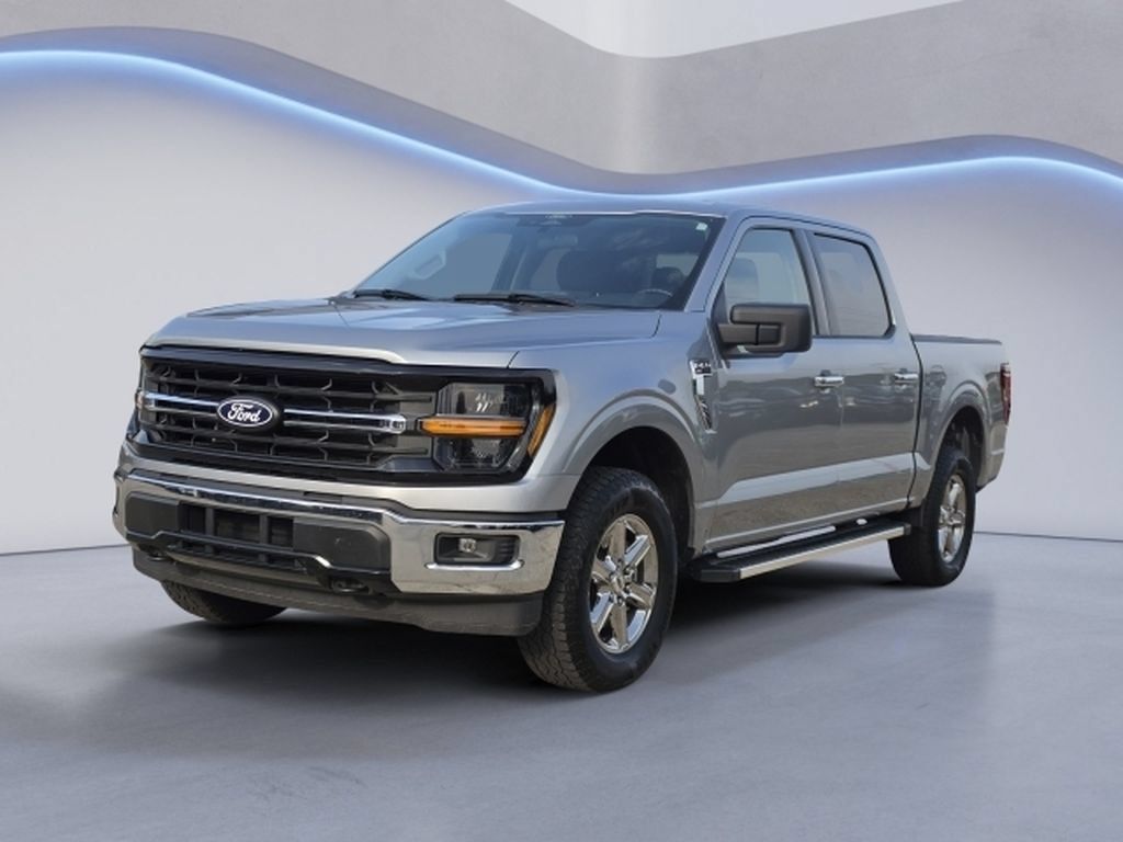 Used 2025 Ford F150 XLT w/ Equipment Group 301A Standard AWD/4WD image 6
