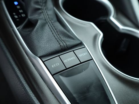 Used 2023 Toyota Camry LE image 11