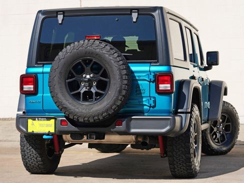 Used 2024 Jeep Wrangler Unlimited AWD/4WD image 4