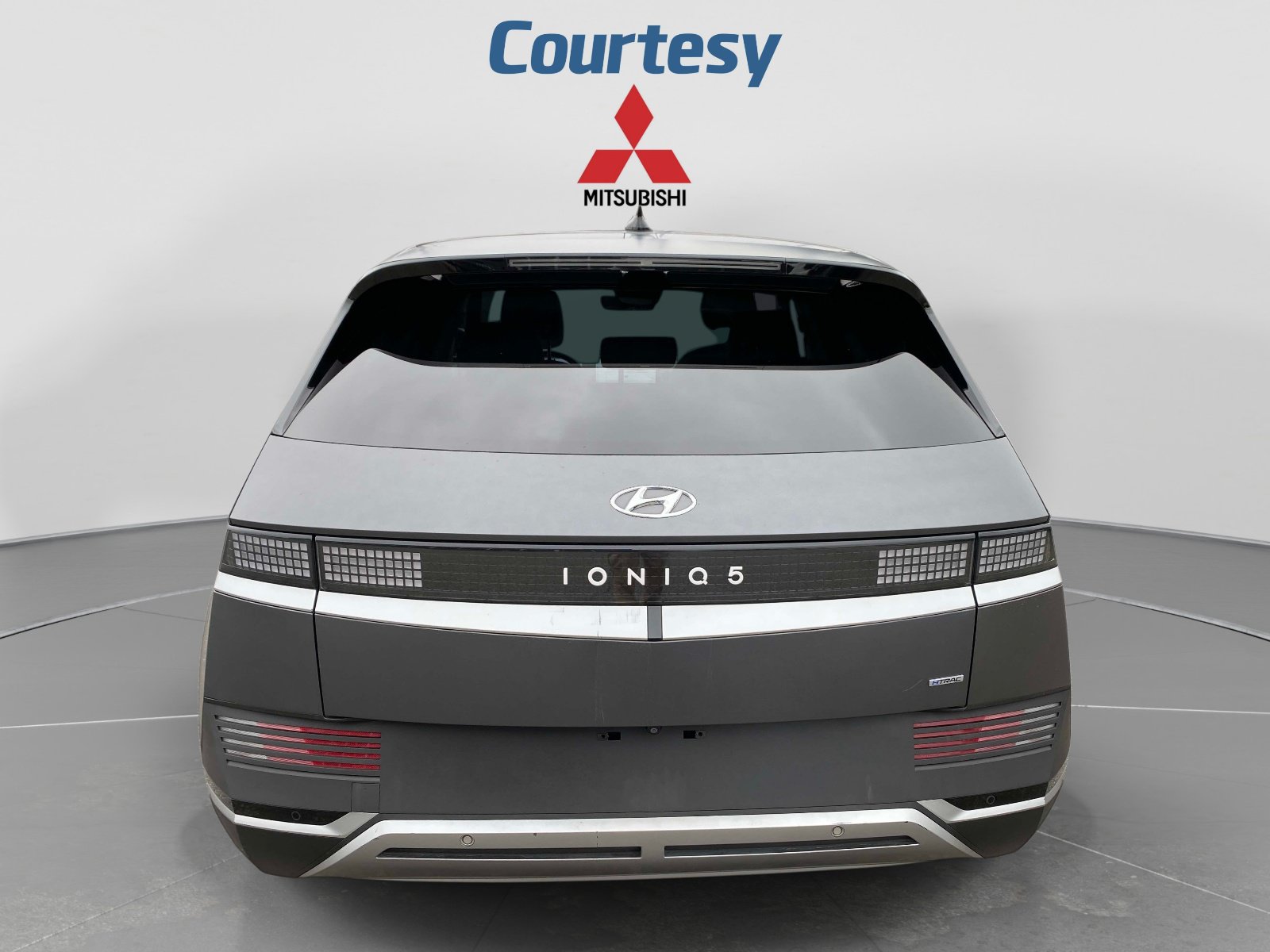 Used 2023 Hyundai Ioniq 5 SEL AWD/4WD image 4