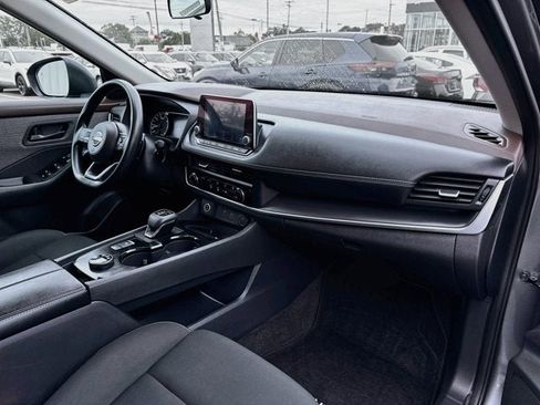 Used 2023 Nissan Rogue S AWD/4WD image 23