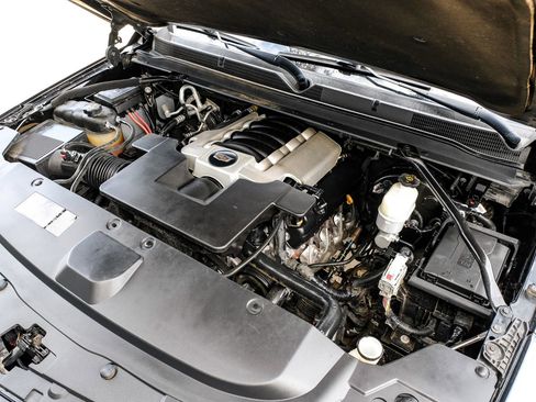 Used 2019 Cadillac Escalade ESV Platinum image 43