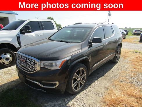 Used 2017 GMC Acadia Denali w/ Technology Package AWD/4WD image 1