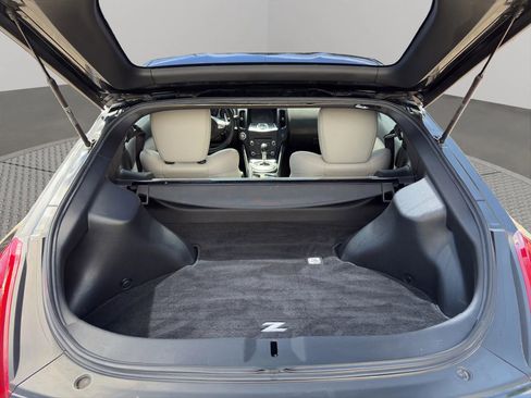 Used 2010 Nissan 370Z Touring w/ Sport Pkg RWD image 22