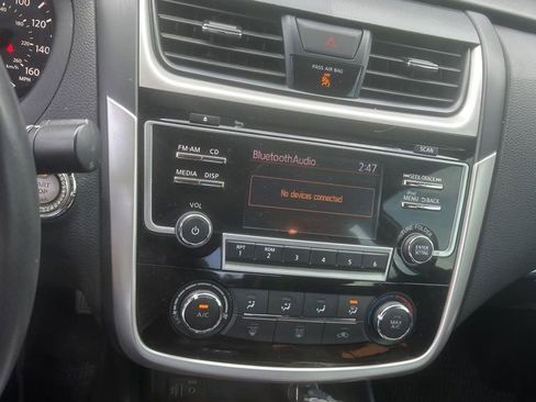 Used 2018 Nissan Altima 2.5 SR FWD image 11