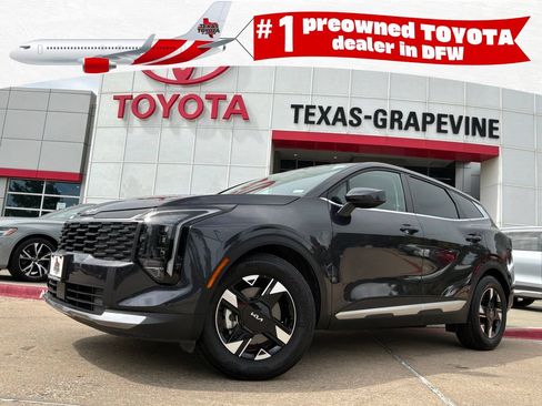Used 2026 Kia Sportage LX FWD image 1