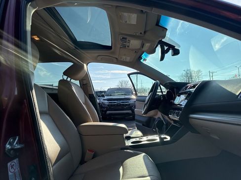 Used 2017 Subaru Outback 3.6R Limited image 46