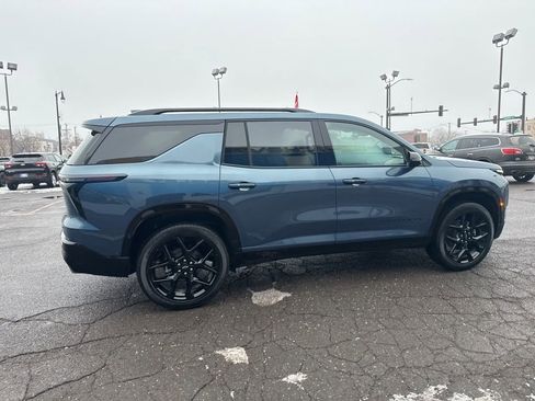 New 2026 Chevrolet Traverse RS image 8