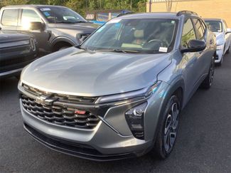 Used 2025 Chevrolet Trax RS w/ Driver Confidence Package video 1