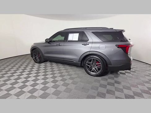 Used 2025 Ford Explorer ST w/ Sun And Sound Package AWD/4WD image 43