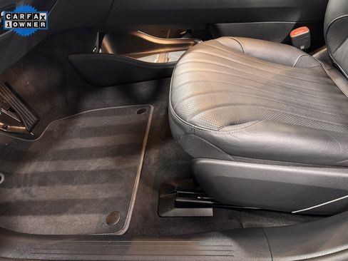 Certified 2022 Mercedes-Benz EQS 580 4MATIC Sedan image 11