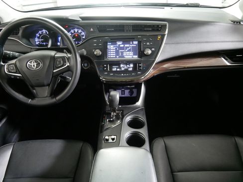 Used 2015 Toyota Avalon XLE Touring FWD image 10