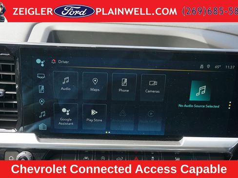 Used 2023 Chevrolet Silverado 1500 LT AWD/4WD image 19