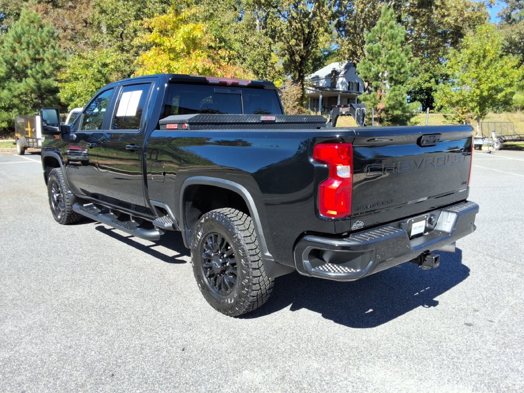 Used 2023 Chevrolet Silverado 2500 LTZ w/ LTZ Plus Package AWD/4WD image 7