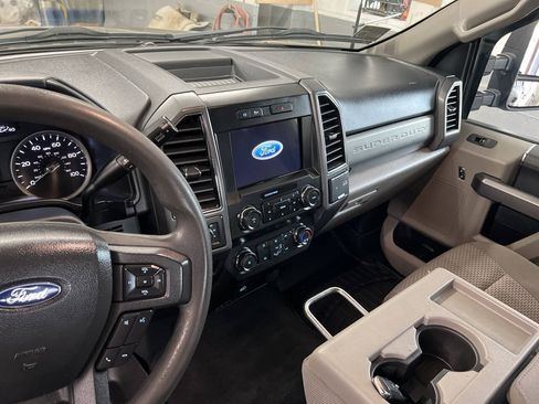 Used 2022 Ford F350 XLT AWD/4WD image 12