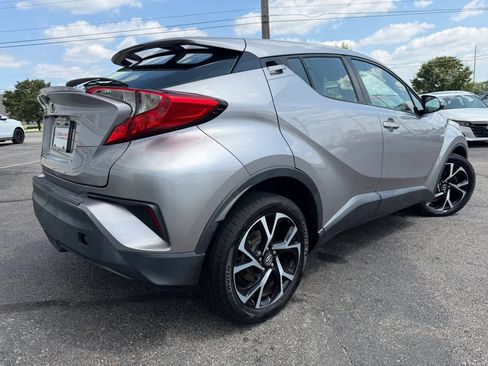 Used 2018 Toyota C-HR XLE FWD image 23
