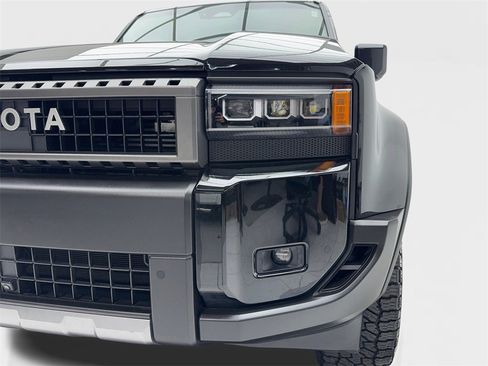 Used 2024 Toyota Land Cruiser image 5