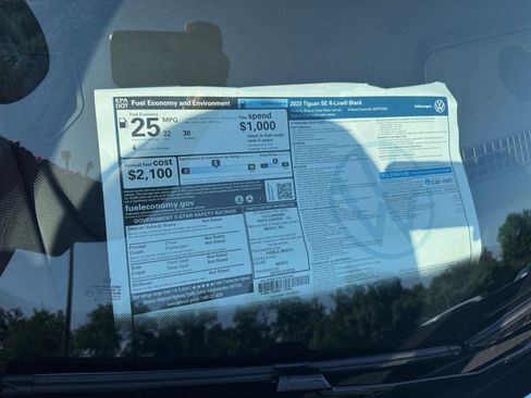 New 2025 Volkswagen Tiguan SE R-Line image 22