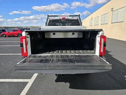 Used 2023 Ford F250 Lariat w/ Chrome Package image 9