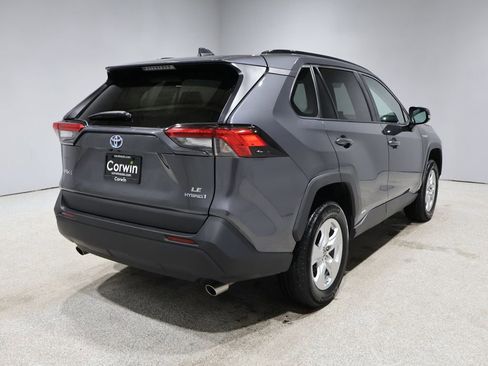 Used 2021 Toyota RAV4 LE w/ Carpet Mat Package (TMS) image 2