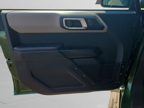 Used 2024 Ford Bronco Wildtrak AWD/4WD image 17