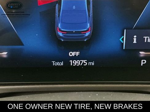 Used 2023 BMW 330i xDrive Sedan w/ Premium Package image 12