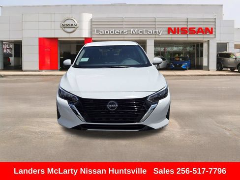 Used 2025 Nissan Sentra S FWD image 11
