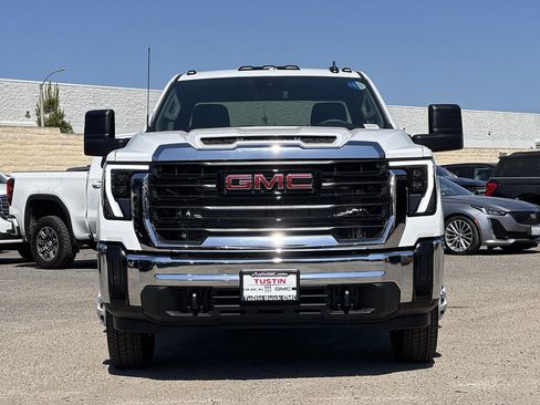 New 2026 GMC Sierra 3500 Pro RWD image 2
