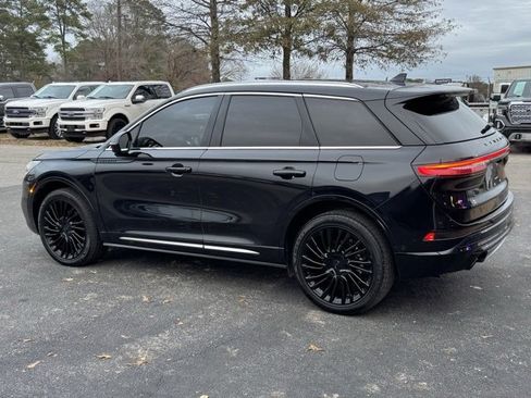 Used 2022 Lincoln Corsair Reserve image 5