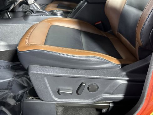 Used 2024 Ford Bronco Outer Banks image 14