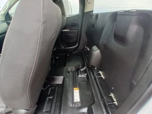Used 2021 Chevrolet Colorado LT w/ Fleet Safety Package RWD image 19