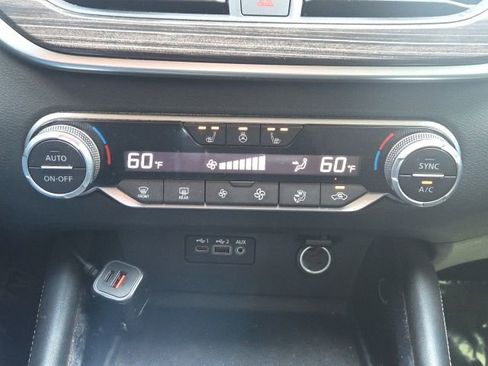 Used 2020 Nissan Altima 2.0 Platinum image 29