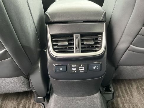 Used 2025 Subaru Outback Limited AWD/4WD image 25