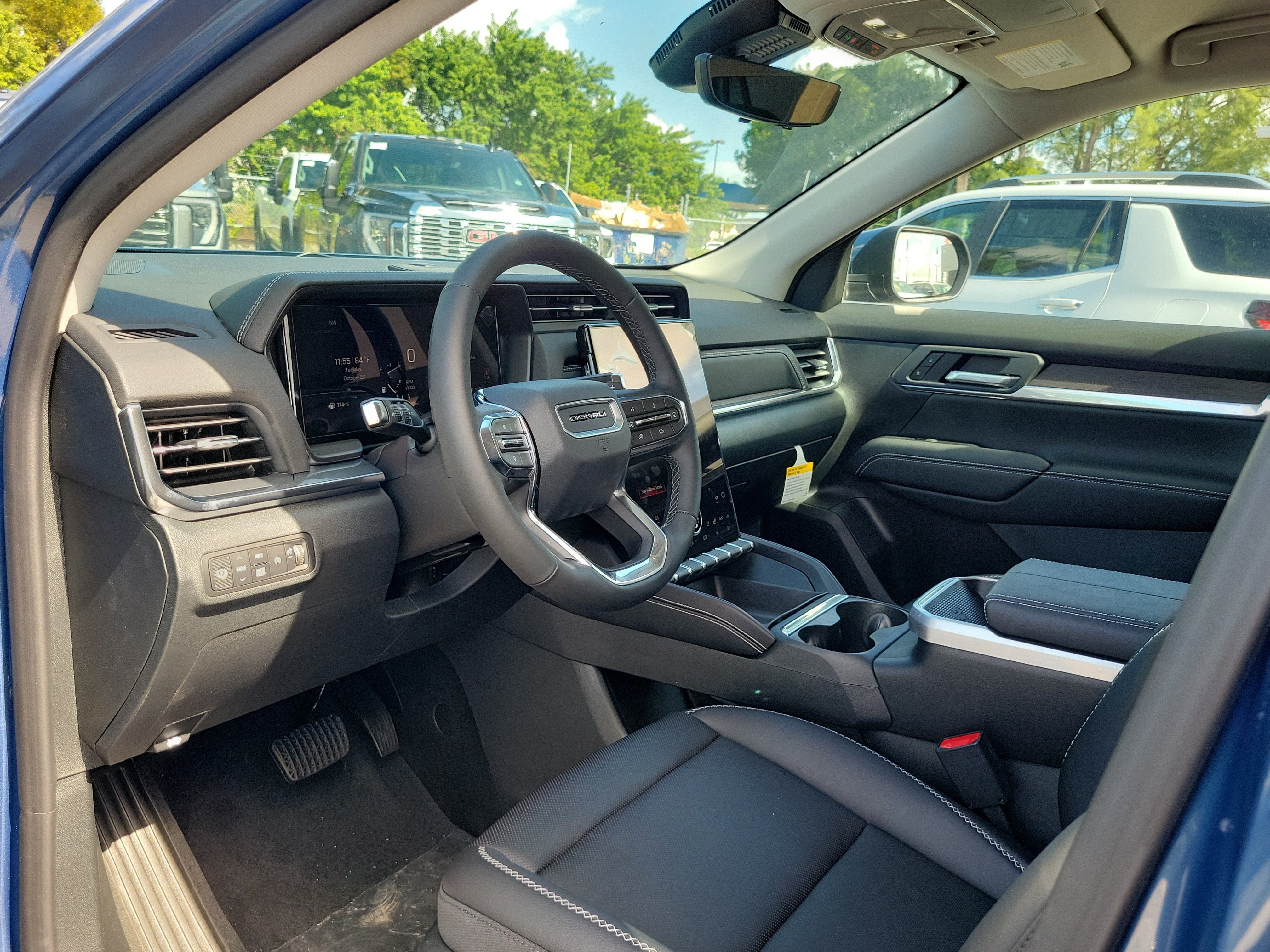 New 2027 GMC Terrain Denali w/ LPO, Floor Liner Package AWD/4WD image 7
